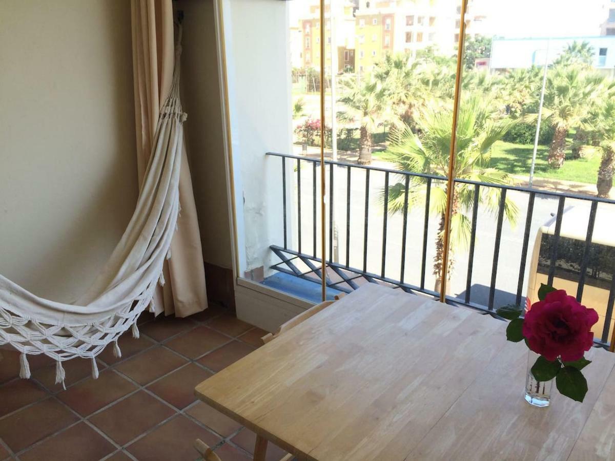 Beach Apartment Уелва Екстериор снимка